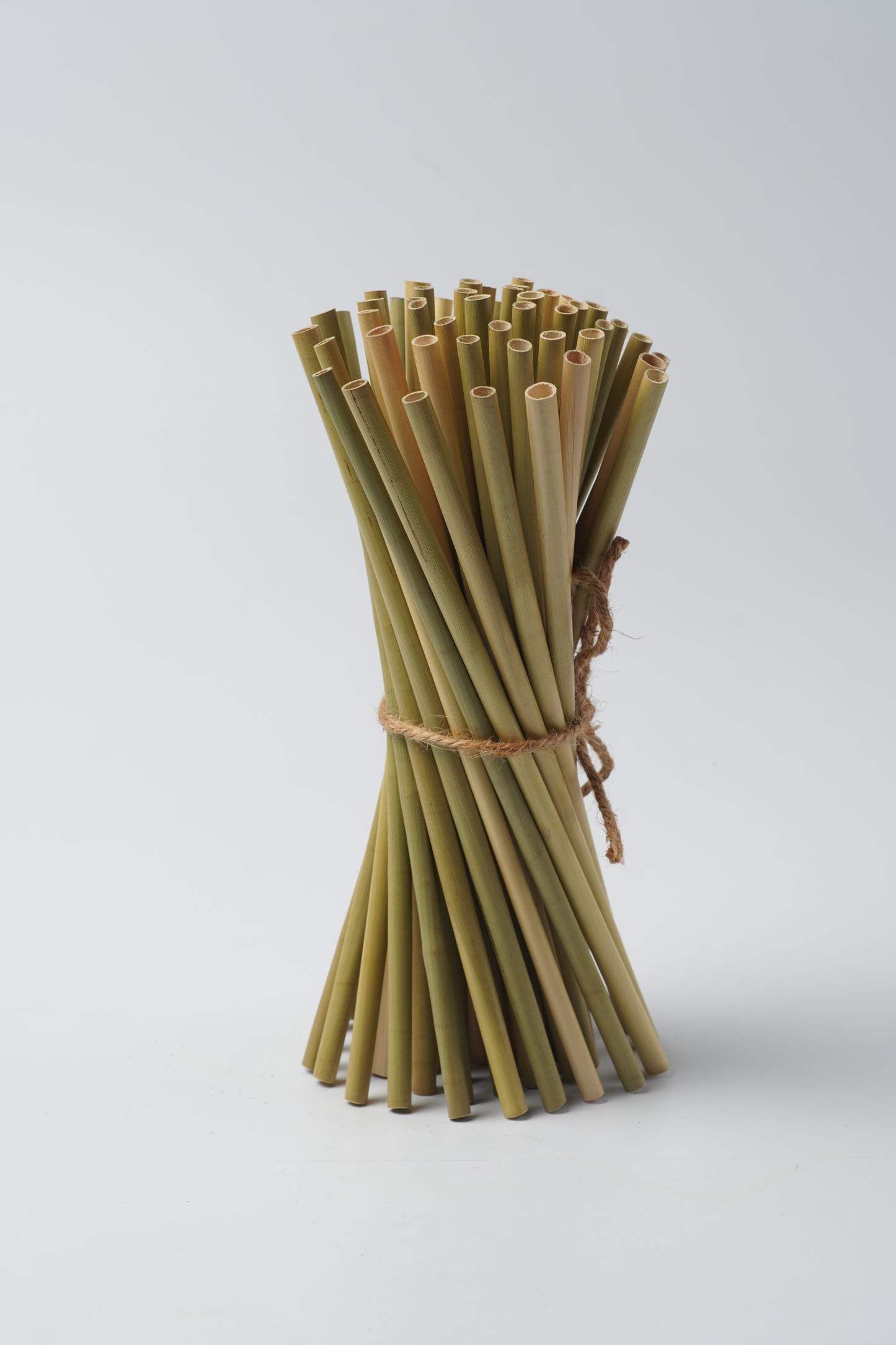 Straw Grass 6×120mm Flat Cut Natural Paper Wrapped