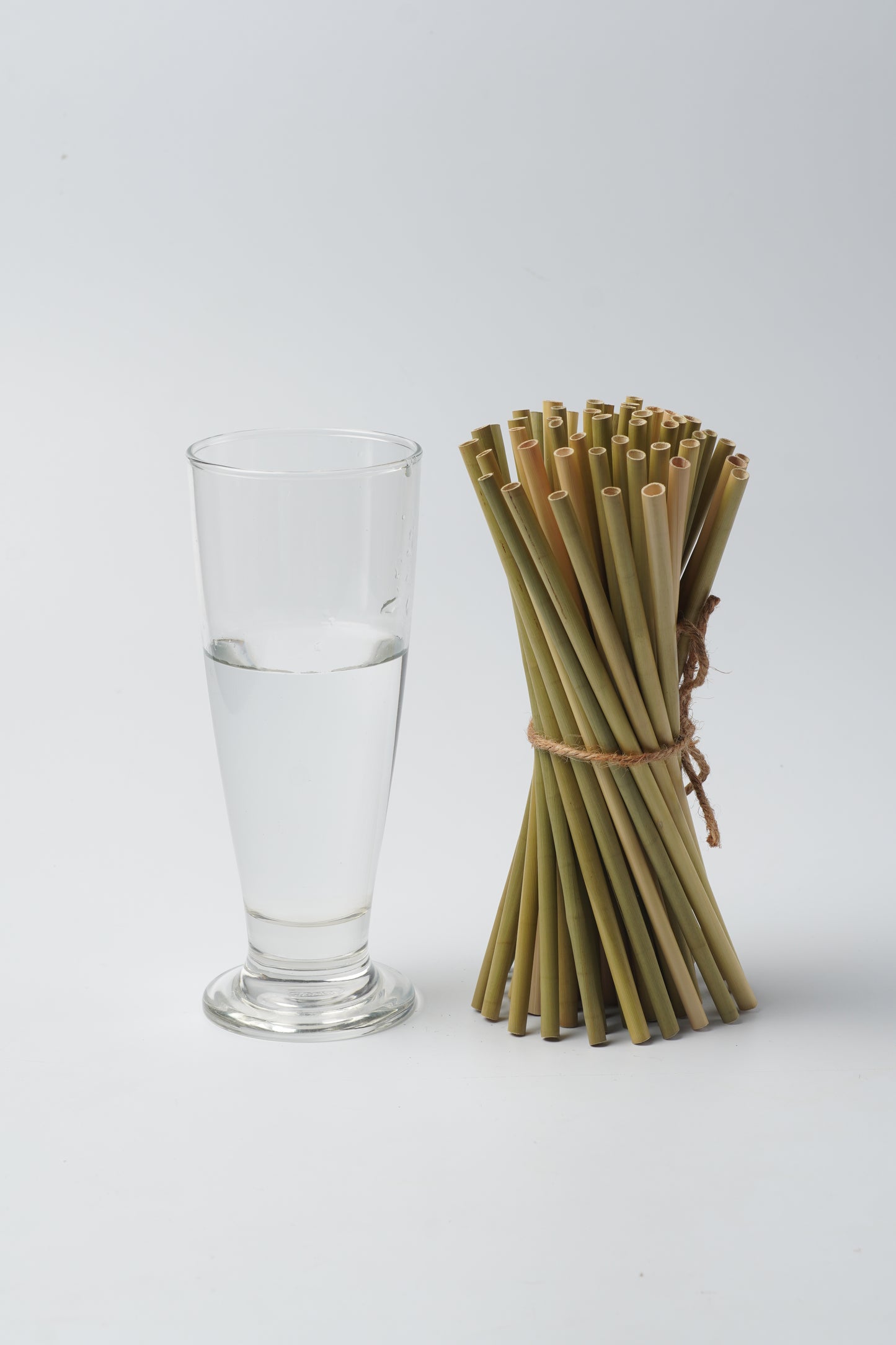 Straw Grass 6×120mm Flat Cut Natural Paper Wrapped